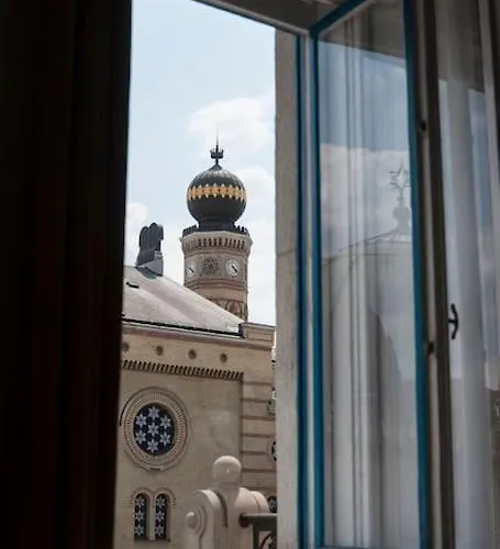 Nest Synagogue
