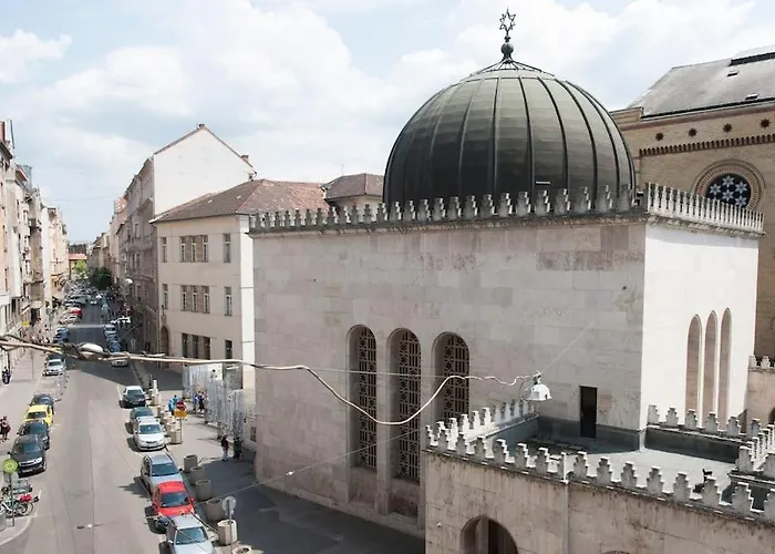 Nest Synagogue * Budapest